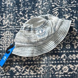 Adidas Bucket Hat